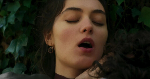 Anamaria Vartolomei sexy, Noée Abita sexy, Diane Kruger sexy - The Seduction s01e05 (2025)