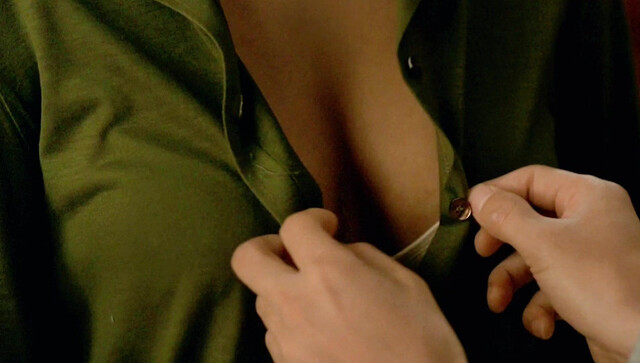 Uhm Jung-hwa nude - Marriage is a Crazy Thing (2002)