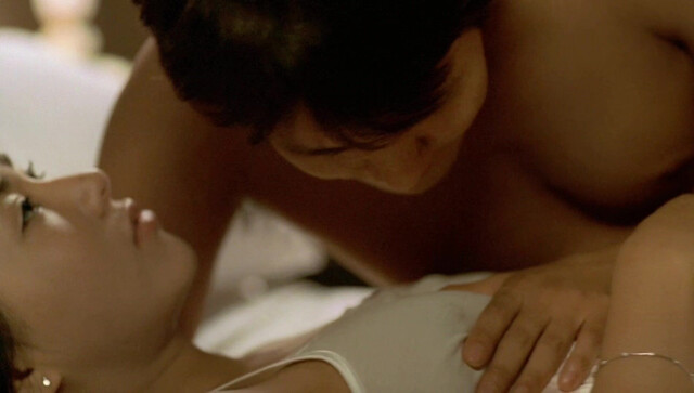 Uhm Jung-hwa nude - Marriage is a Crazy Thing (2002)