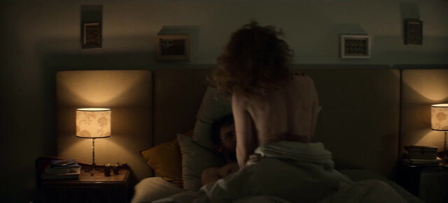 Maria Vazquez nude - Santo s01e04 (2022)