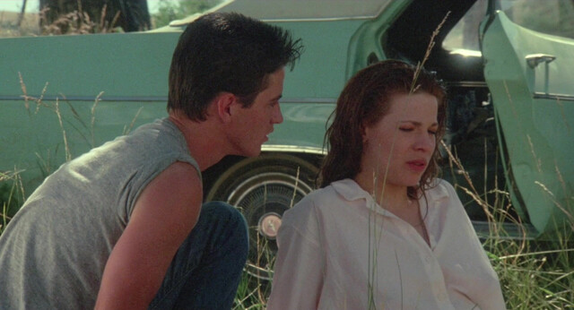 Lili Taylor nude - Bright Angel (1990)