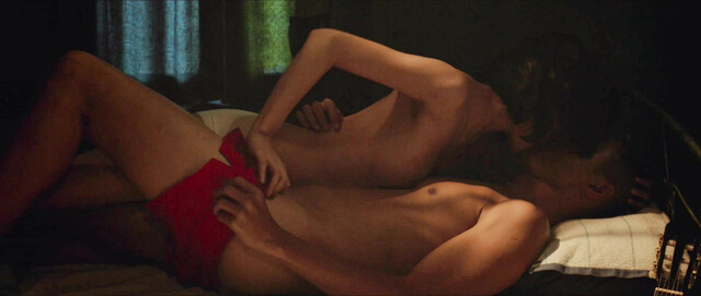 Wan Qian (Regina Wan) nude - Paradise in Service (2014)