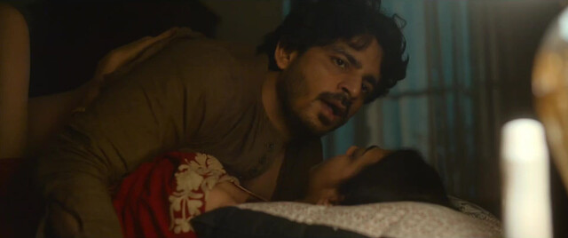 Radhika Apte sexy, Sauraseni Maitra sexy - Saali Mohabbat (2025)