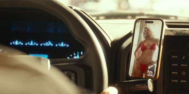 Ali Larter sexy - Landman s02e08 (2025)