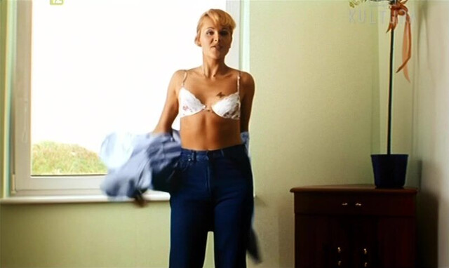 Anna Samusionek sexy - O dwoch takich, co nic nie ukradli (1999)
