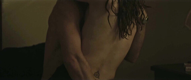 Ashleigh Cummings sexy, Cori Delahaunty nude, Mia Artemis nude, Josephine Blazier sexy - Run s01e01-06 (2026)