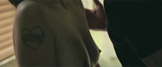 Ashleigh Cummings sexy, Cori Delahaunty nude, Mia Artemis nude, Josephine Blazier sexy - Run s01e01-06 (2026)