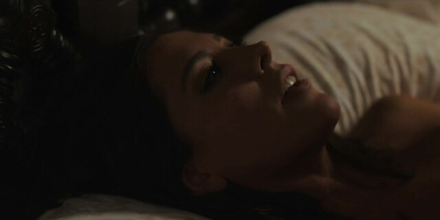 Karen Sandoval sexy - Dinastía Casillas s01 (2025)