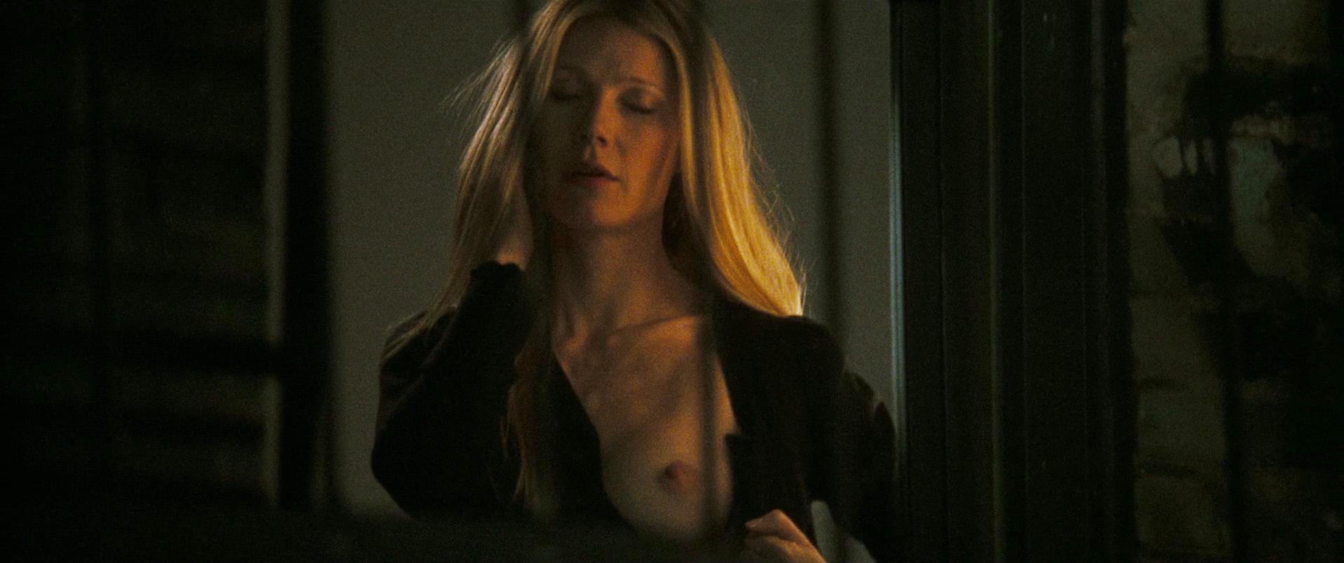 Gwyneth Paltrow nude - Two Lovers (2009)