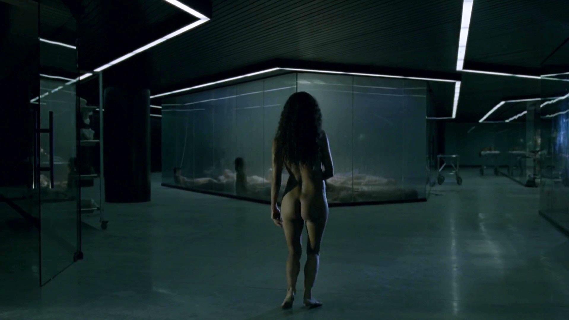 Thandie Newton nude - Westworld s01e02 (2016)