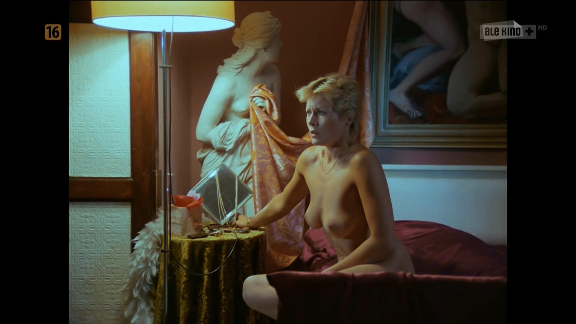 Grazyna Szapolowska nude, Elzbieta Panas nude - Wielki Szu (1982)