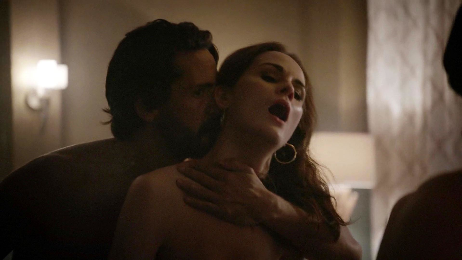 Michelle Dockery sexy - Good Behavior s01e01 (2016)