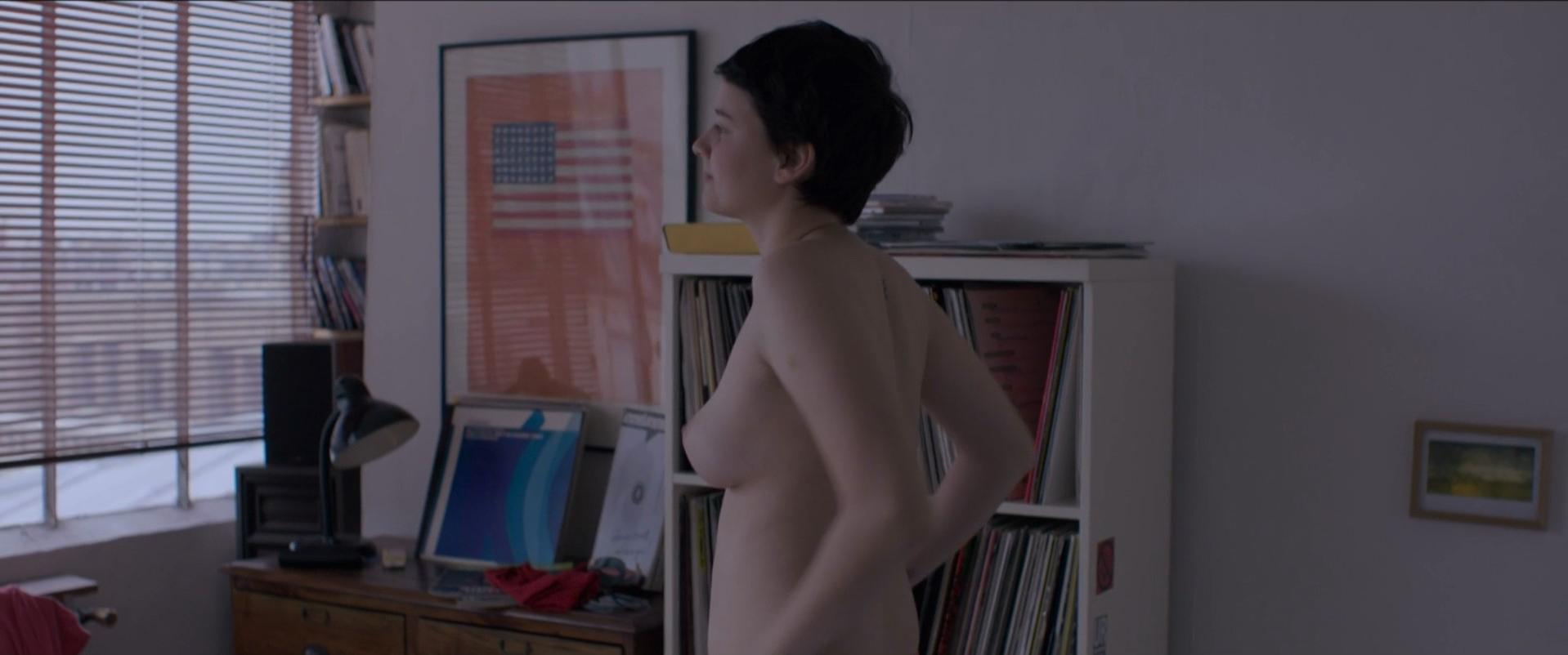 Pauline Etienne nude - Eden (2014) #2