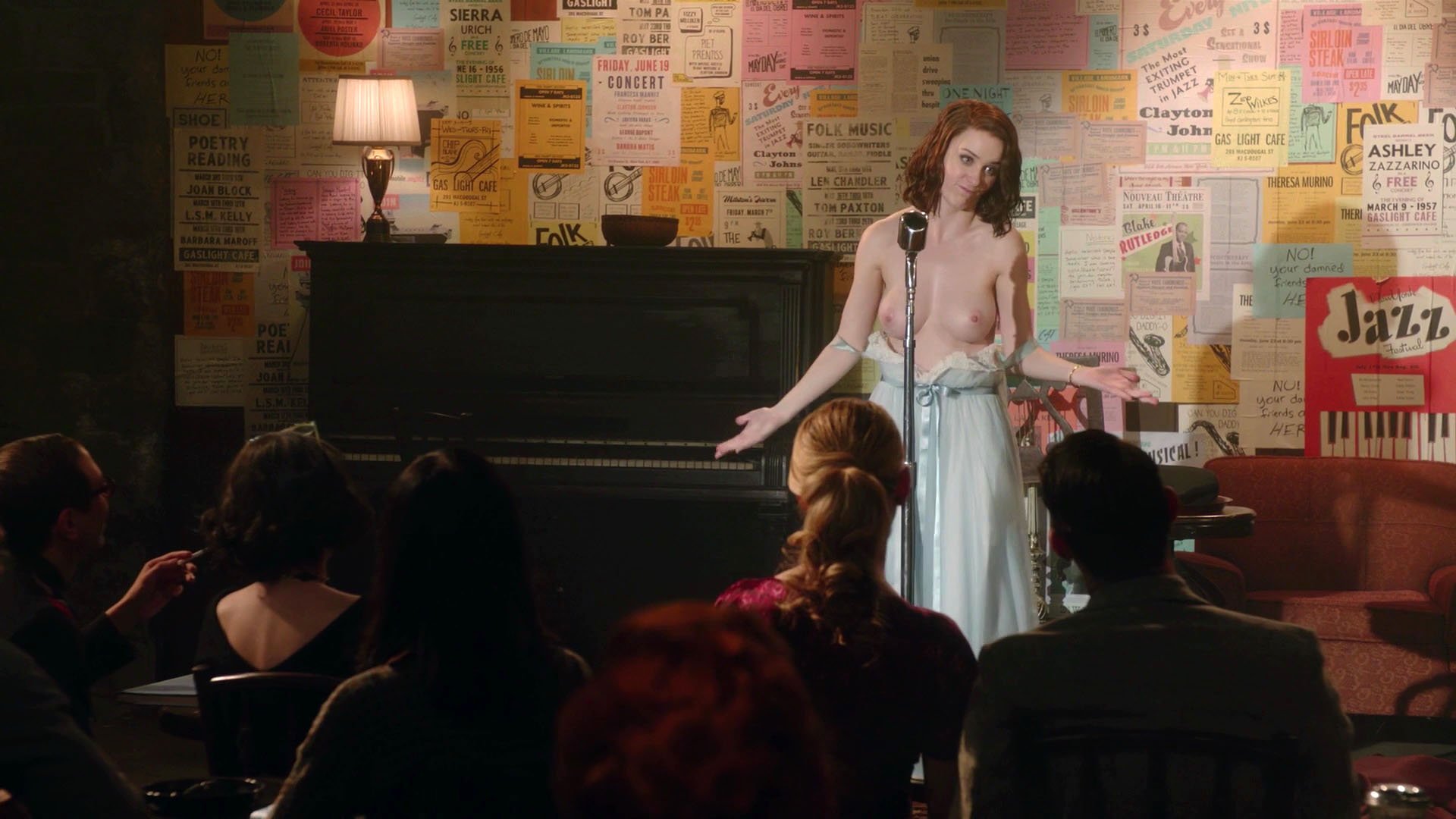 Rachel Brosnahan nude - The Marvelous Mrs. Maisel s01e01 (2017)