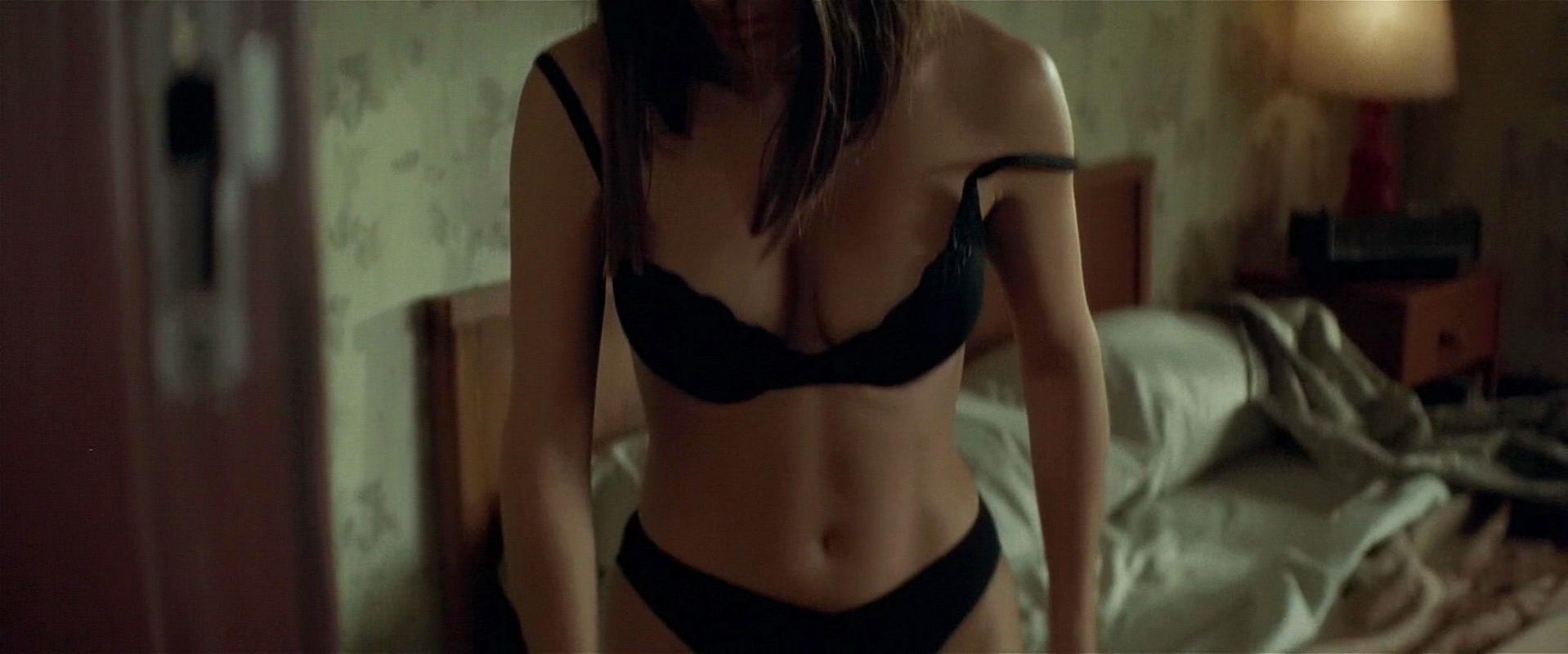 Salma Hayek sexy - Chain of Fools (2000)