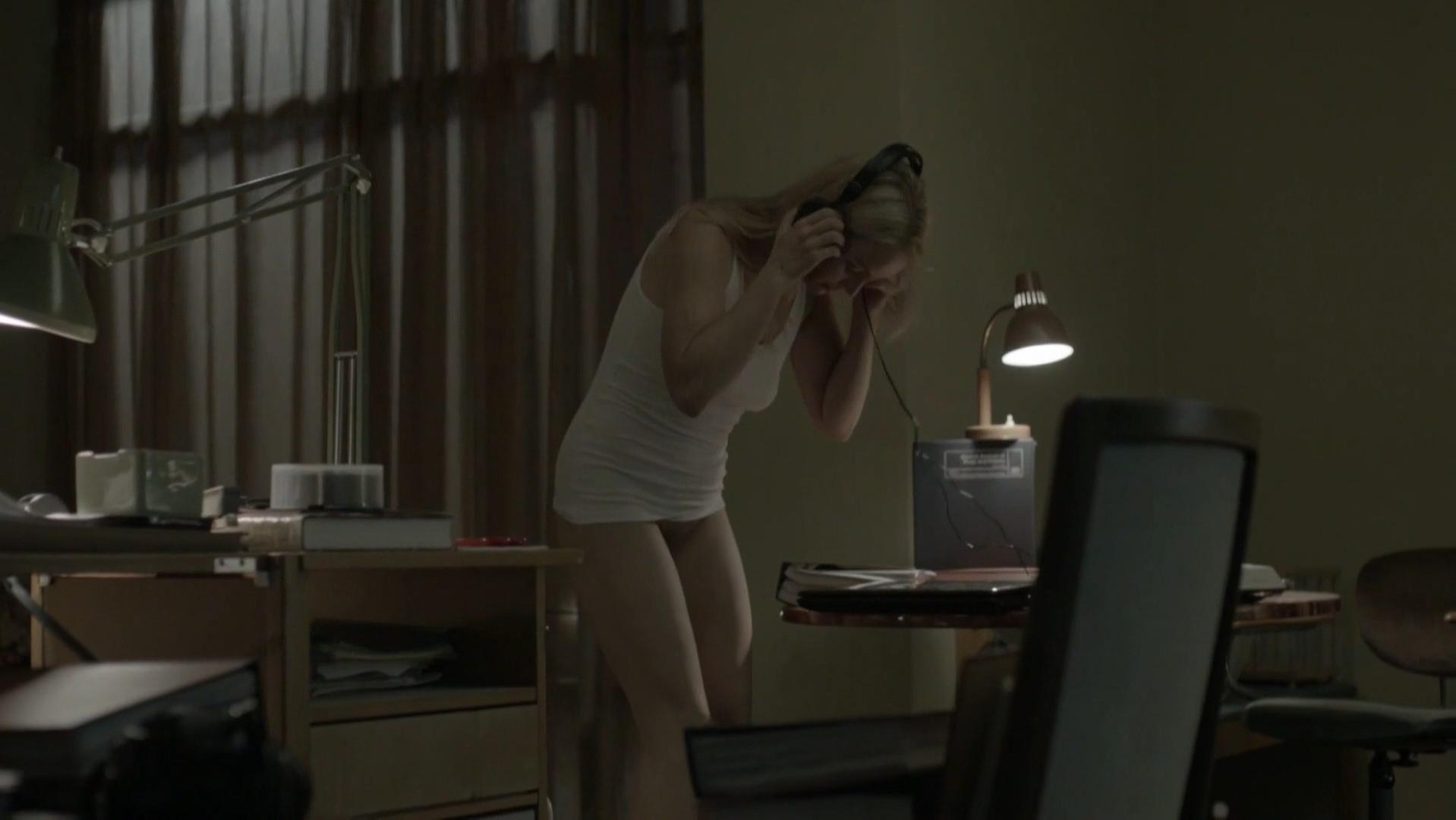 Sofia Helin nude - Broen s03e04 (2015)