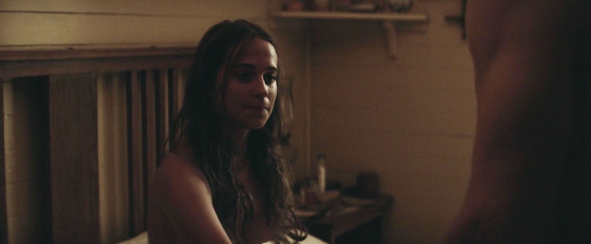 Alicia Vikander sexy - The Light Between Oceans (2016)