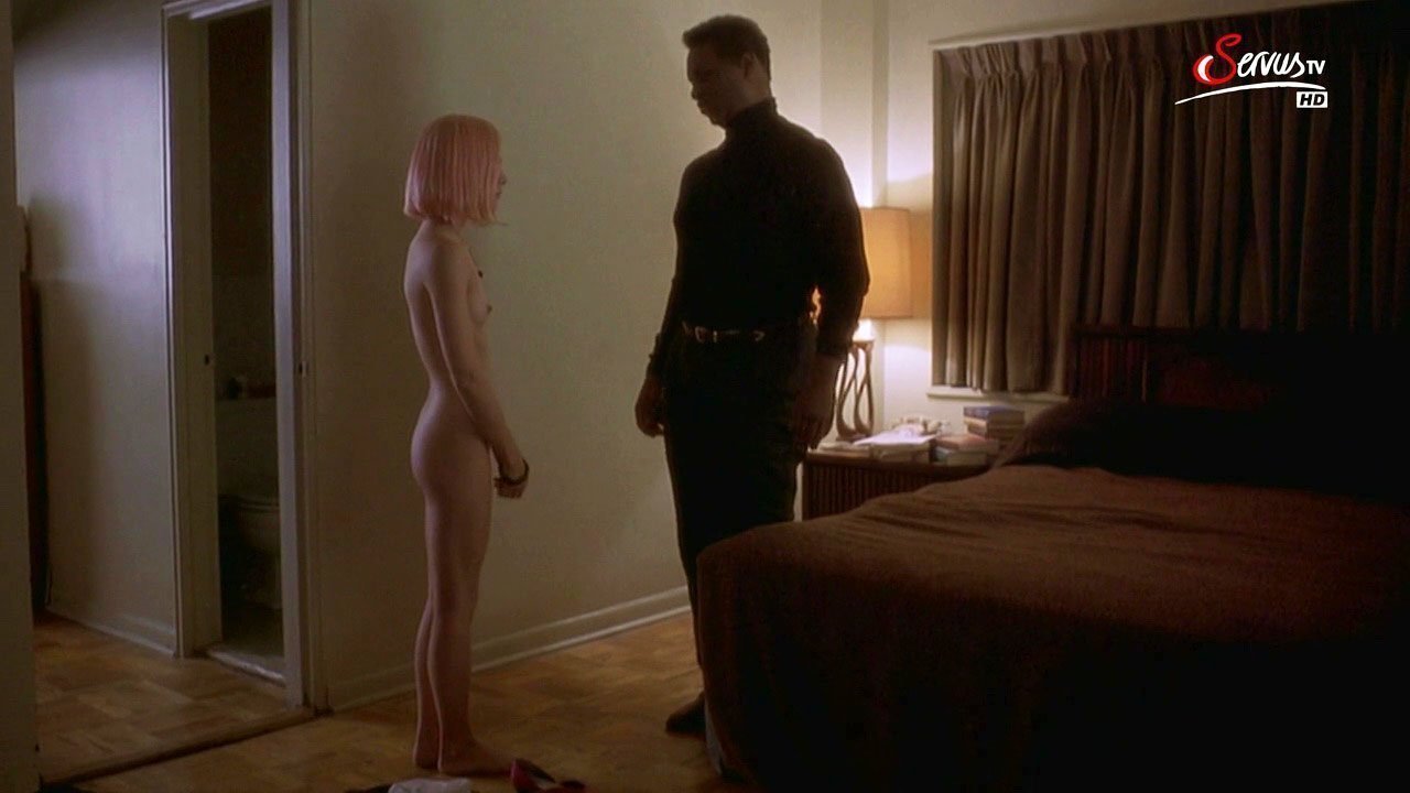 Selma Blair nude - Storytelling (2001)