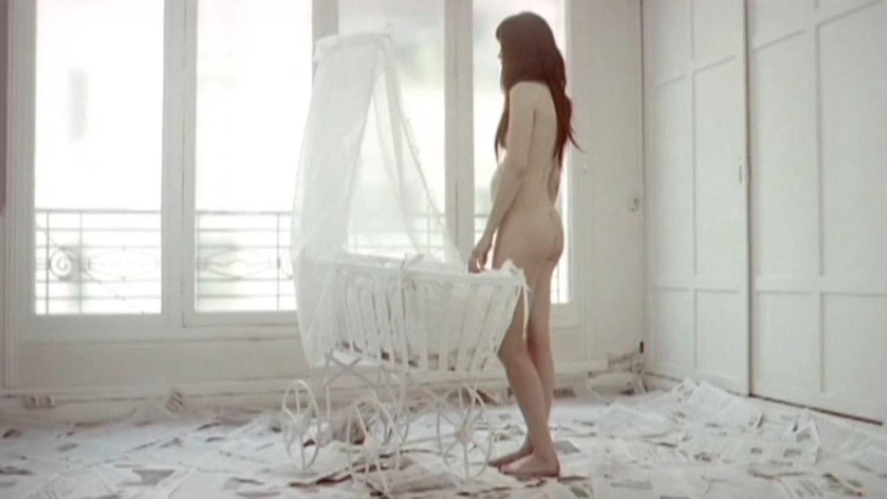 Florence Loiret Caille nude - Petite faiblesse (2005)