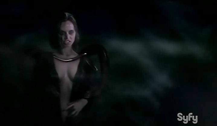 Eliza Dushku sexy - Open Graves (2009)