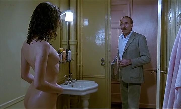 Sophie Barjac nude, Valèrie Vezzo nude - L’ amour en douce (1985)