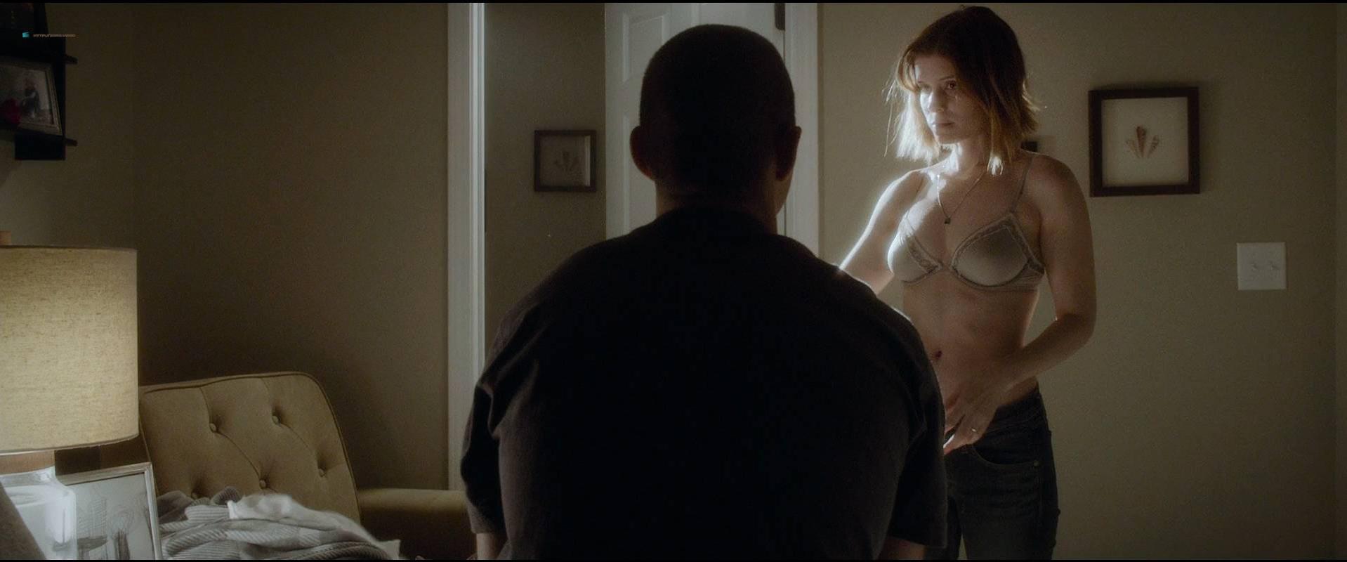 Kate Mara sexy - Man Down (2016)