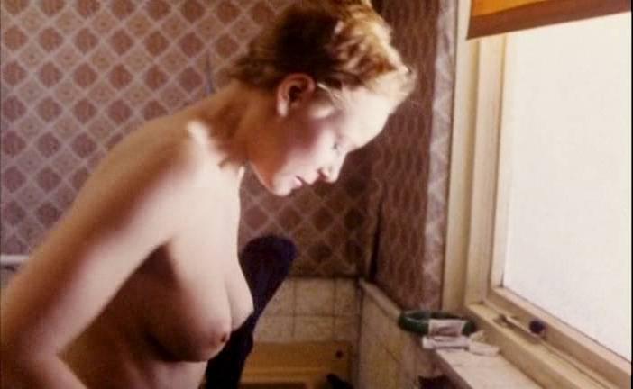 Samantha Morton nude - Under the Skin (1997)