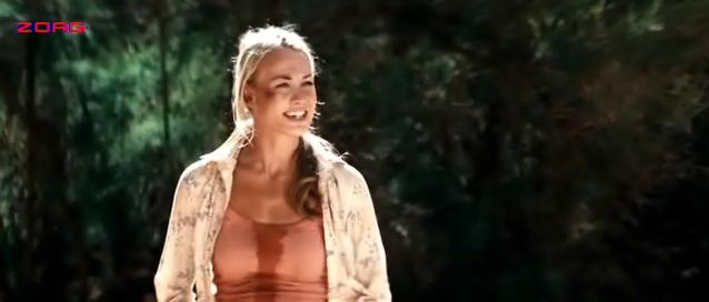 Yvonne Strahovski sexy - The Canyon (2009)