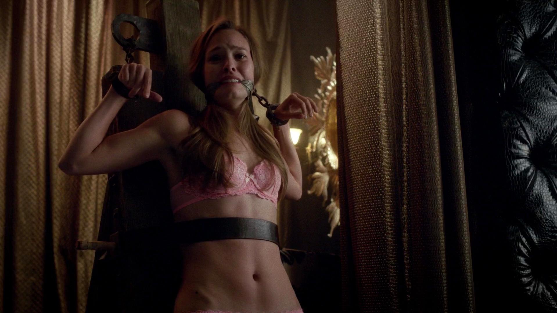 Deborah Ann Woll sexy, Bailey Noble sexy - True Blood s07e08 (2014)