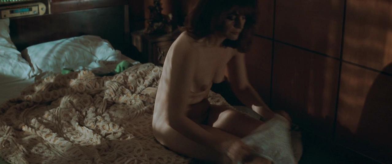 Alberta Watson nude - The Sweet Hereafter (1997)