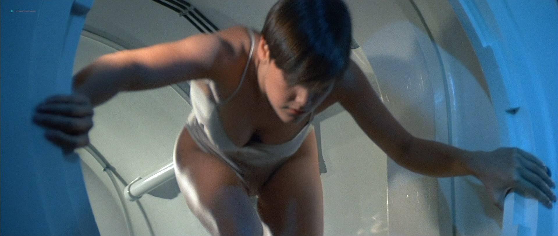 Carey Lowell sexy, Talisa Soto sexy - Licence to Kill (1989)