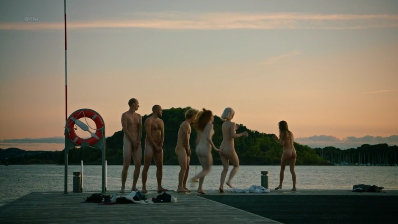 Renate Reinsve nude, Ida Helen Goytil nude, Hanna Maria Gronneberg nude, Ane Viola Semb nude - Hvite Gutter s01 (2018)