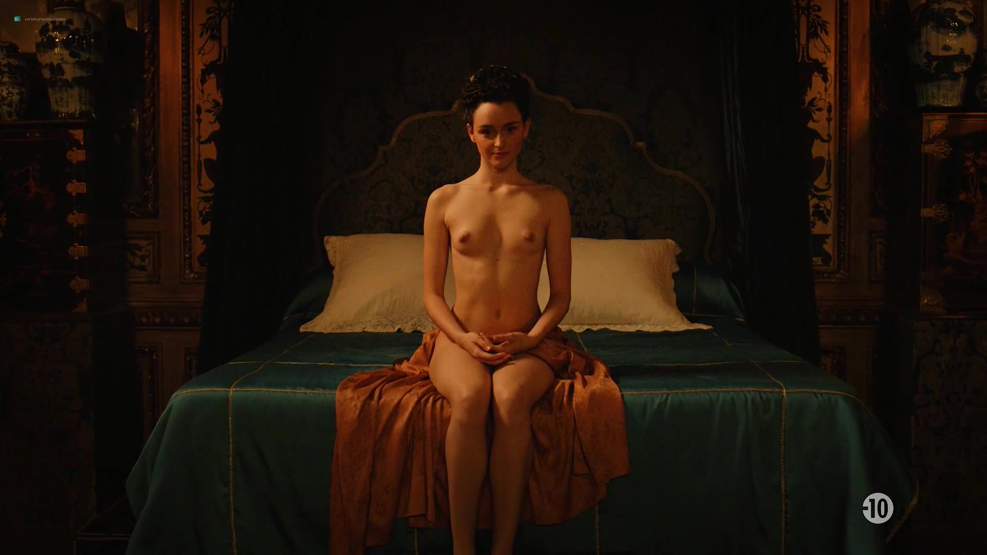 Victoire Dauxerre nude, Maddison Jaizani nude - Versailles (2018)