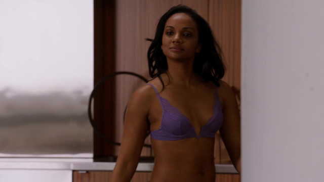 Mekia Cox sexy - Chicago Med s03e01 (2017)