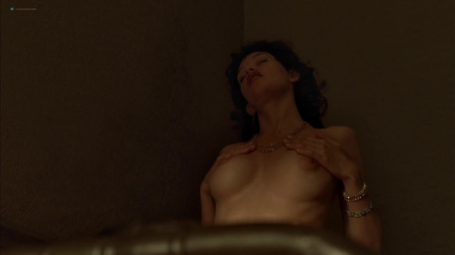 Paz de la Huerta nude, Aleksa Palladino nude - Boardwalk Empire s01e10 (2010)