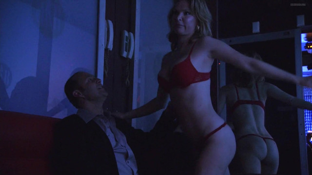 Vanessa Bristow nude - Rake s01e06 (2010)