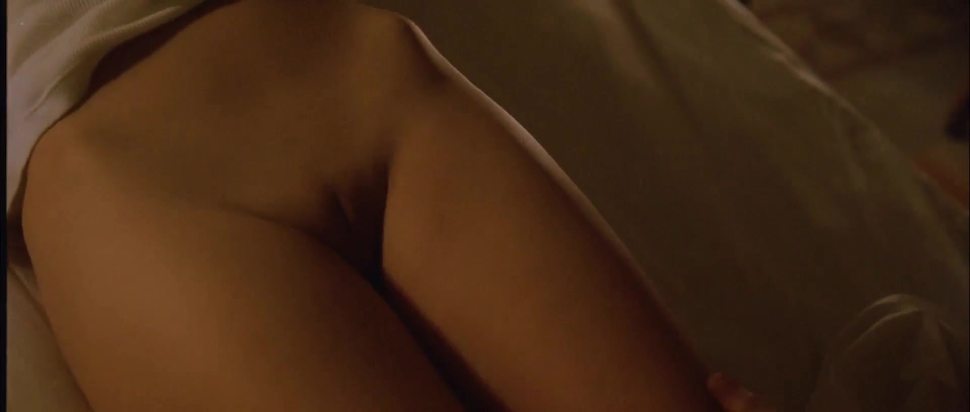 Samantha Morton nude - Code 46 (2003)