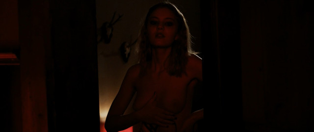 Yuliia Sobol nude - I figli della notte (2016)