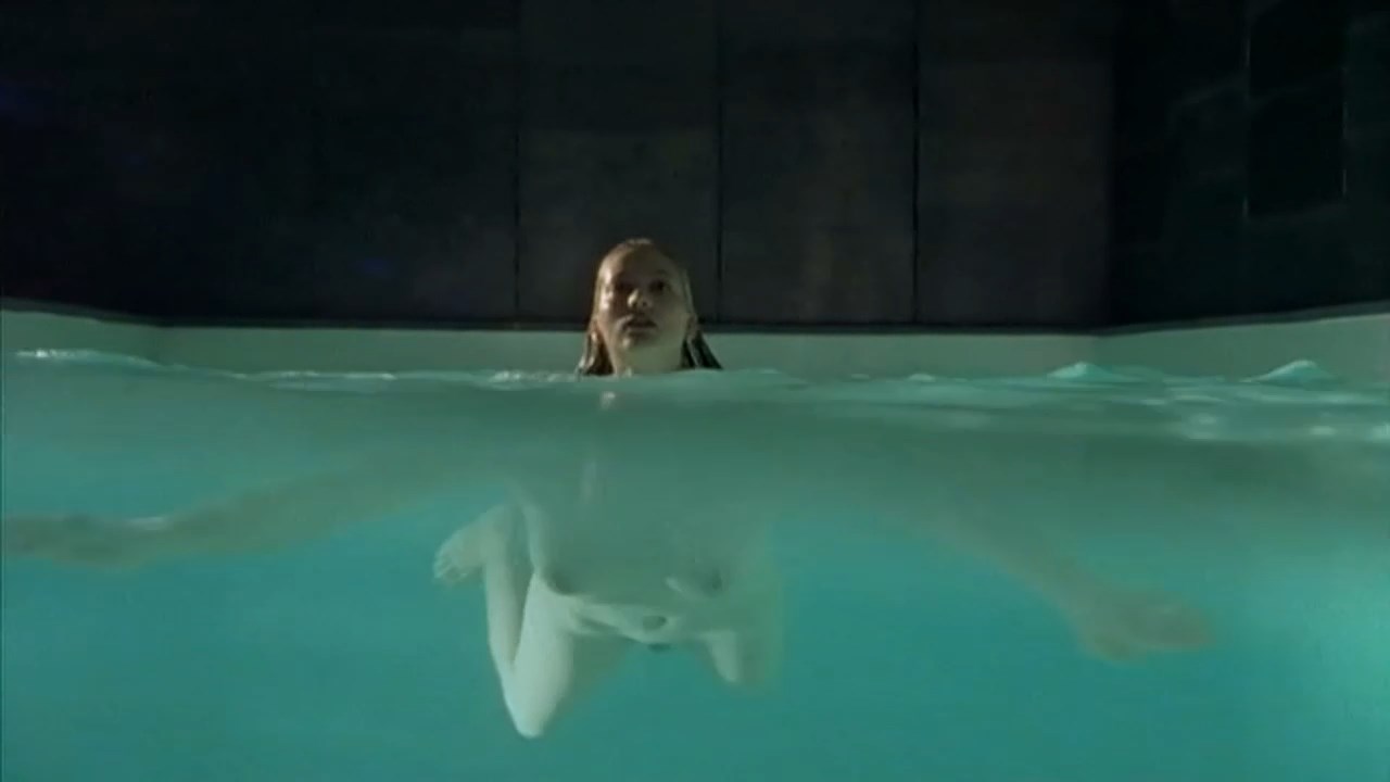 Annika Murjahn nude - Tatort e439 (1999)