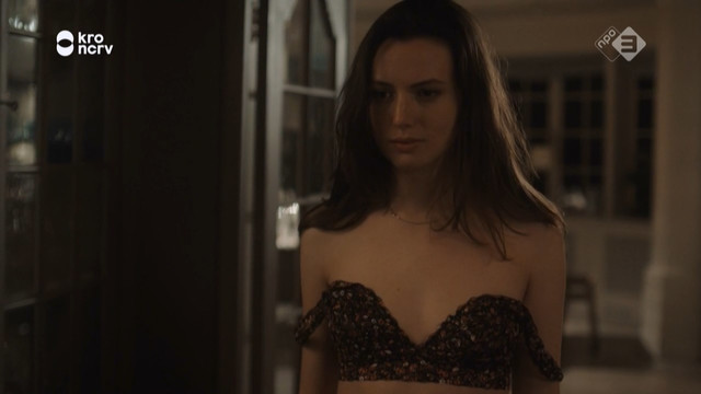 Gaite Jansen nude - Ik Weet Wie Je Bent s01e04 (2018)