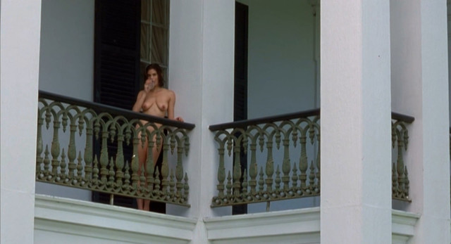 Teri Hatcher nude - Heavens Prisoners (1996)