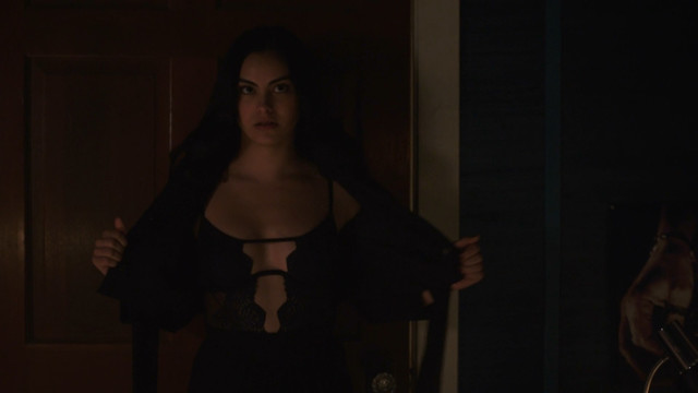 Camila Mendes sexy - Riverdale s02e20 (2018)