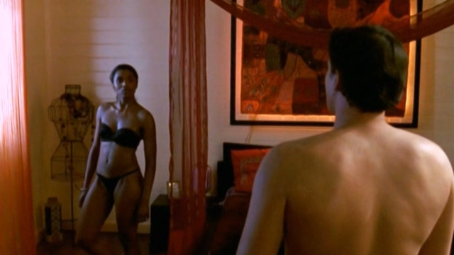 Sara Martins nude - Les Secrets Du Volcan s01e03 (2006)