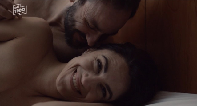 Natali Broods nude - Tabula Rasa s01e09 (2017)