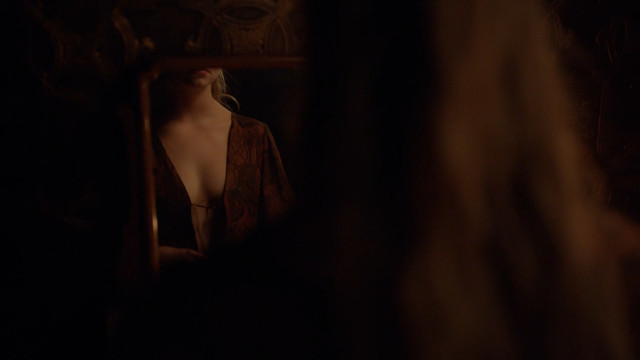 Anya Taylor-Joy sexy - The Miniaturist s01e01 (2017)