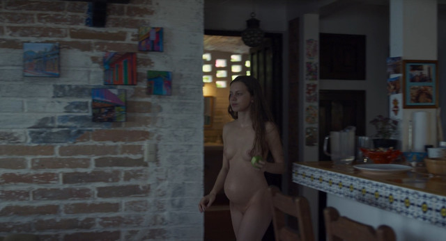 Ana Valeria Becerril nude - Las hijas de Abril (2017)