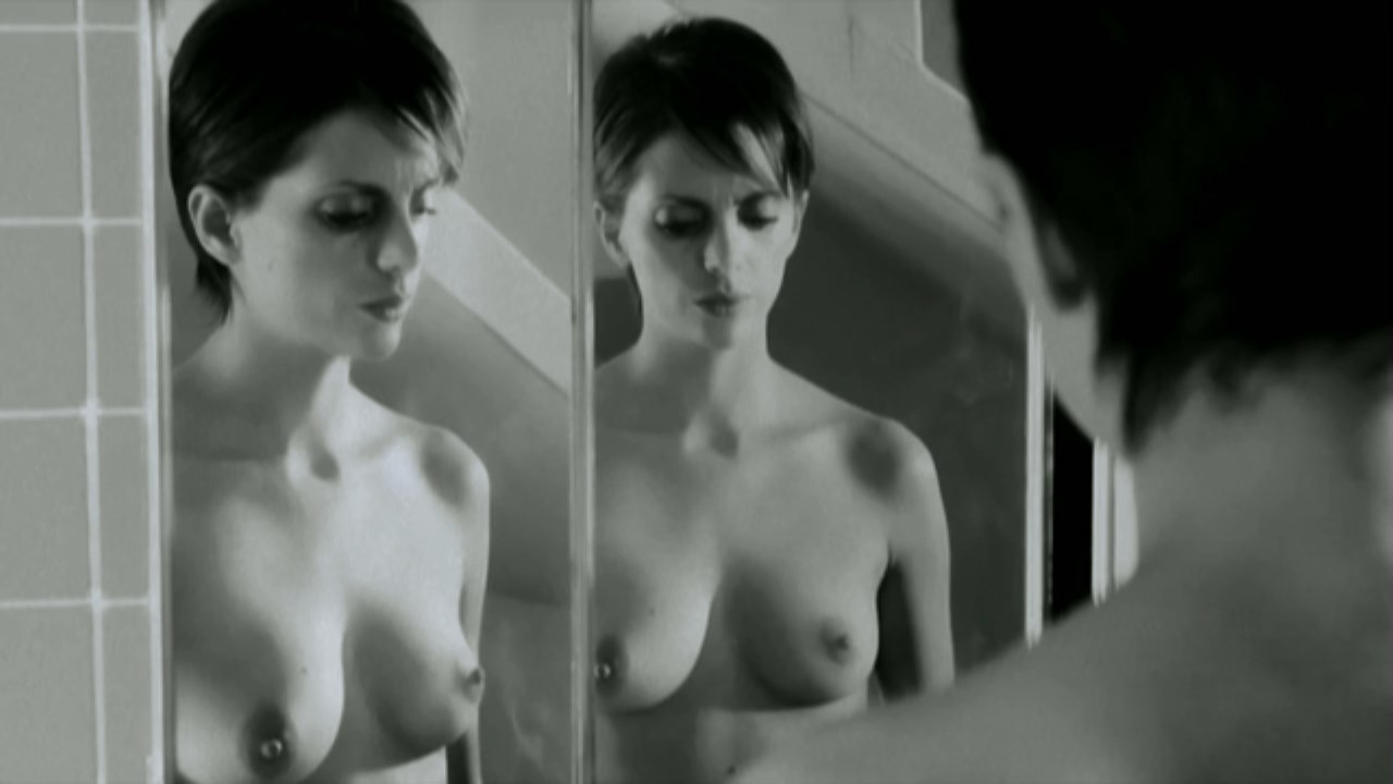 Macarena Gomez nude - La nina (2012)