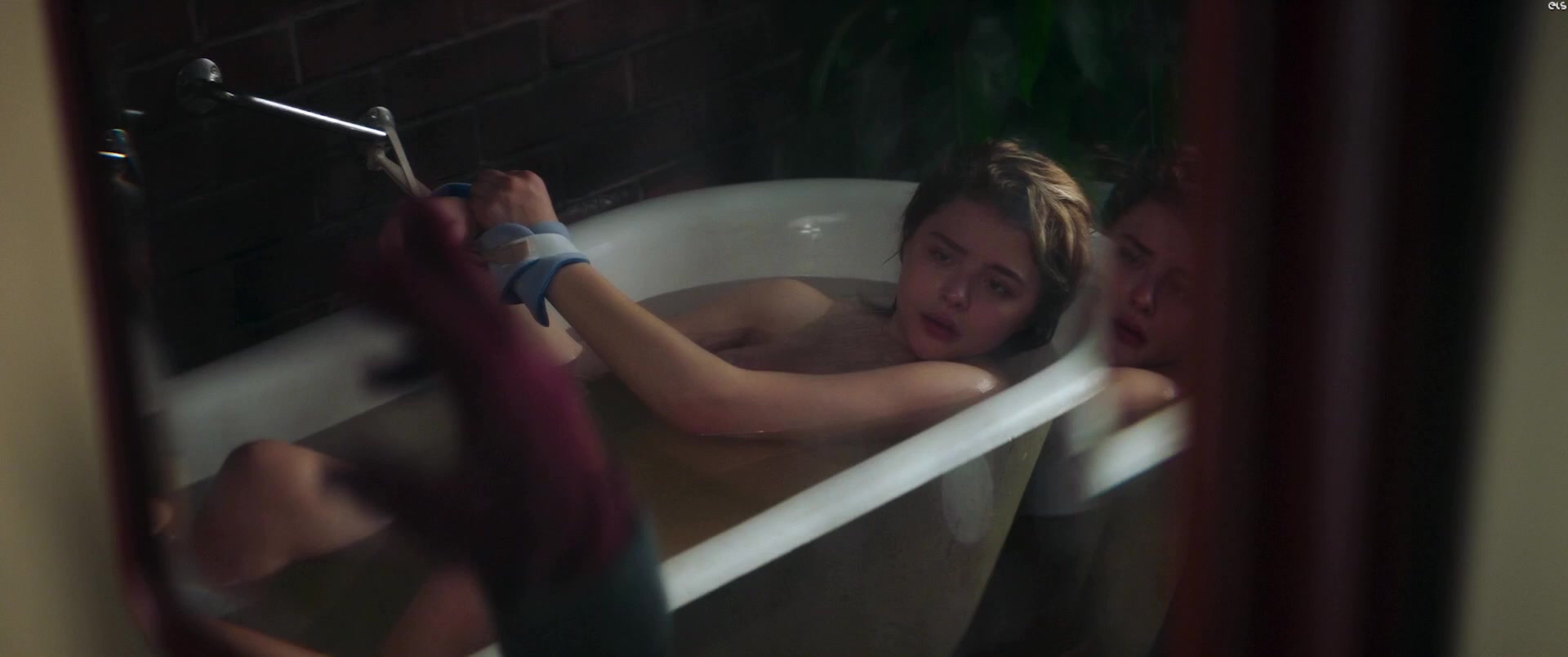 Chloe Grace Moretz nude - Greta (2018)