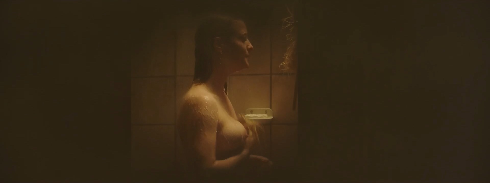 Leonie Benesch nude - Persische Stunden (2019)