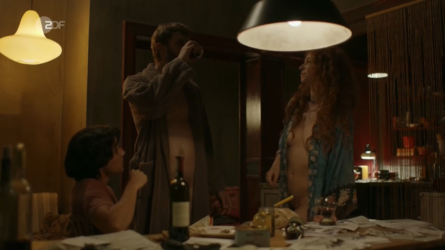 Marleen Lohse nude - Bella Germania s01e03 (2019)